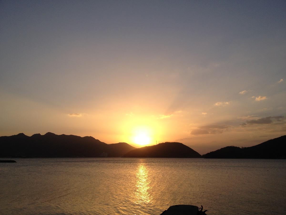 Shodoshima Olive Youth Hostel Екстериор снимка