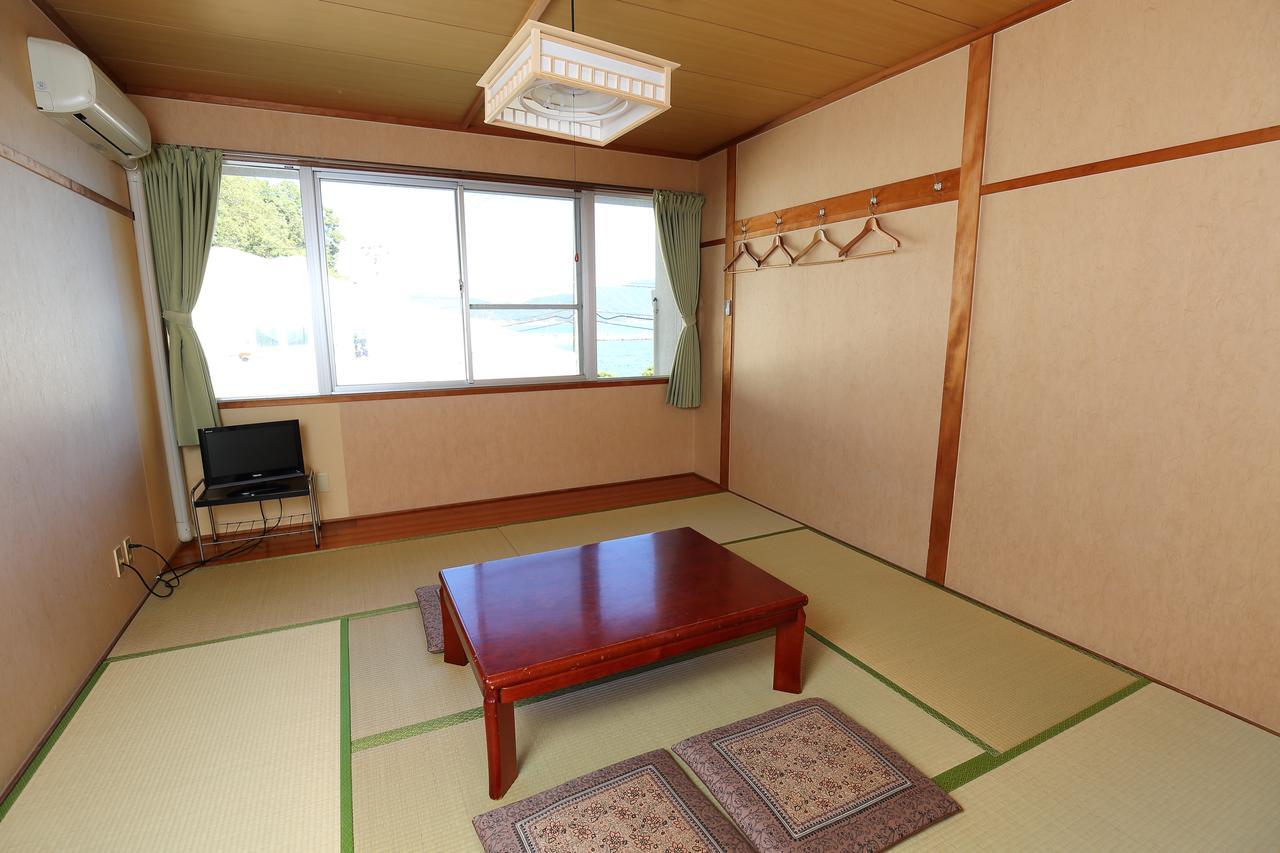 Shodoshima Olive Youth Hostel Екстериор снимка