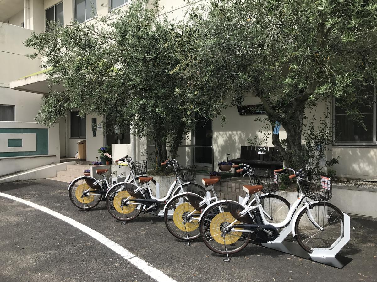 Shodoshima Olive Youth Hostel Екстериор снимка